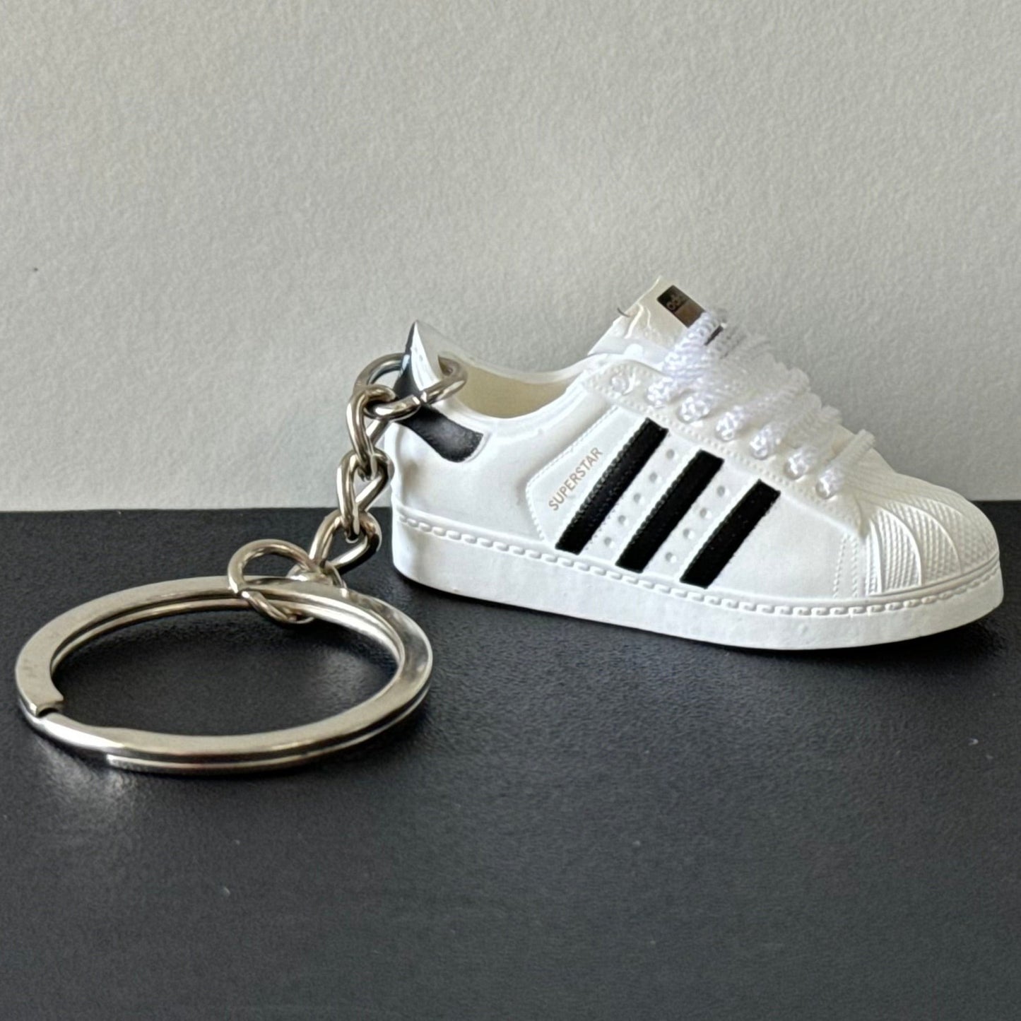 Mini 3D Sneaker Keyring - Superstar