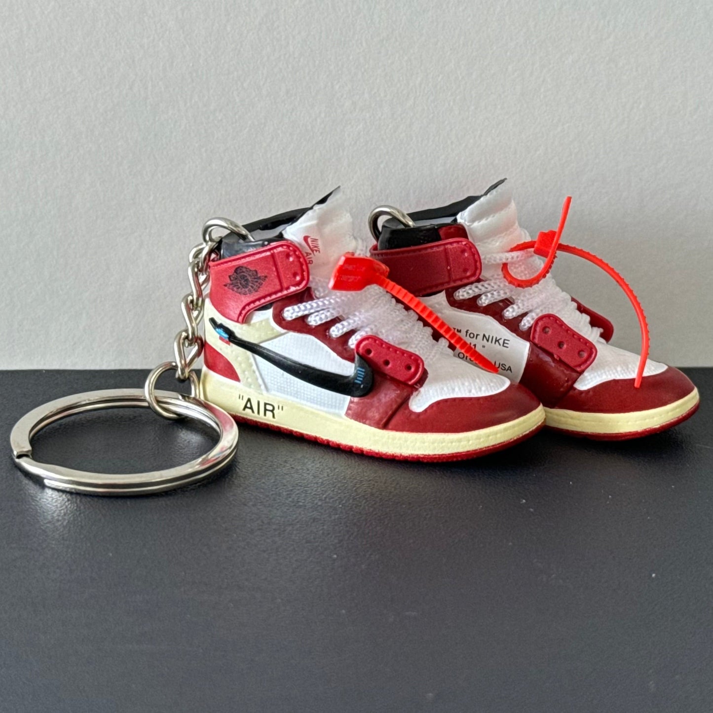 Mini 3D Sneaker Keyring - J1 Chicago x Off White