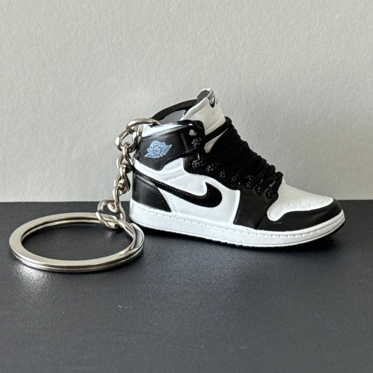 Mini 3D Sneaker Keyring - J1 "Panda"