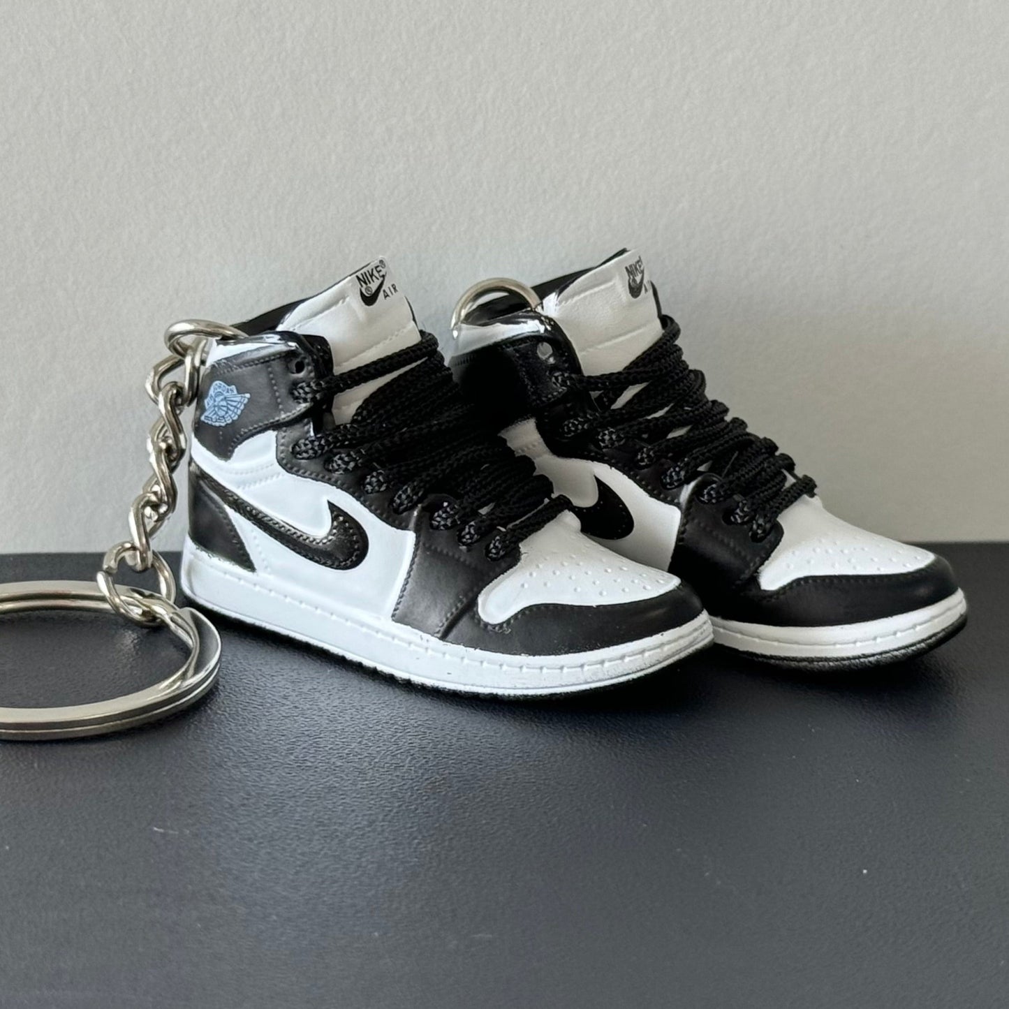 Mini 3D Sneaker Keyring - J1 "Panda"