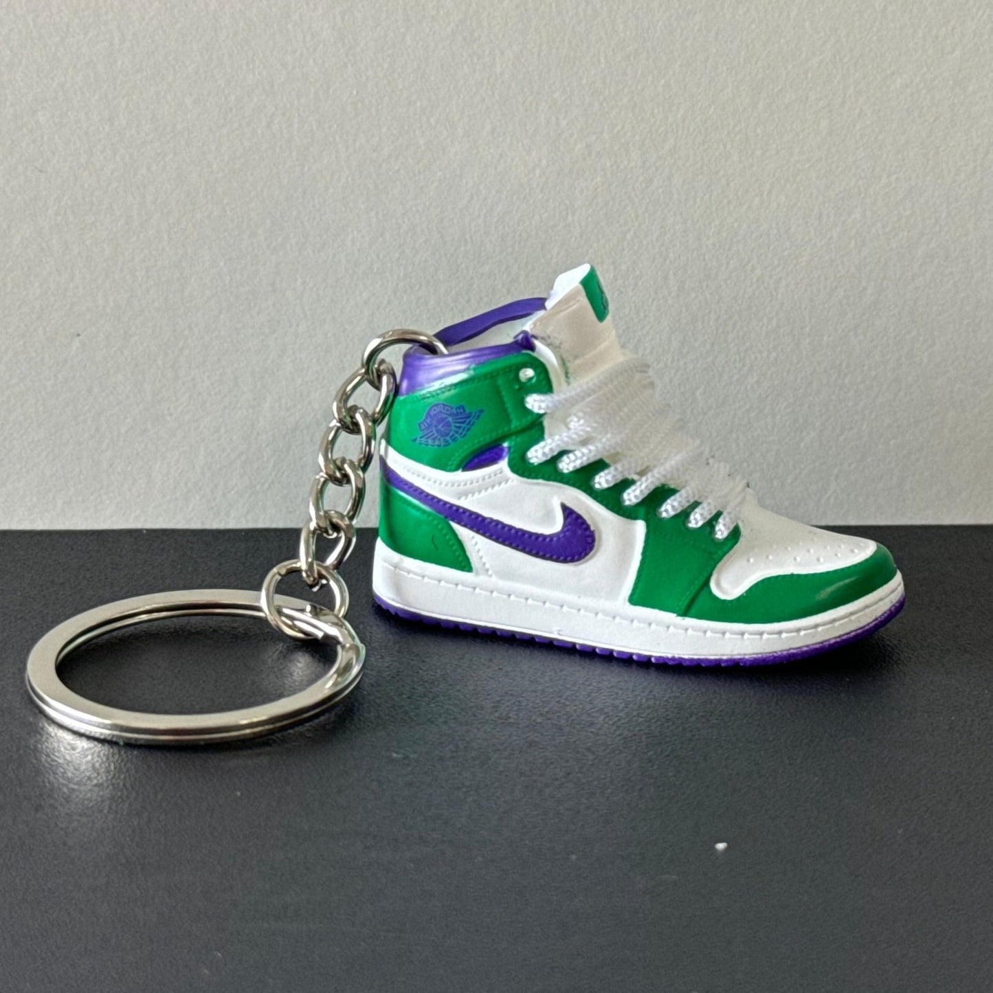 Mini 3D Sneaker Keyring - J1 "Hulk"