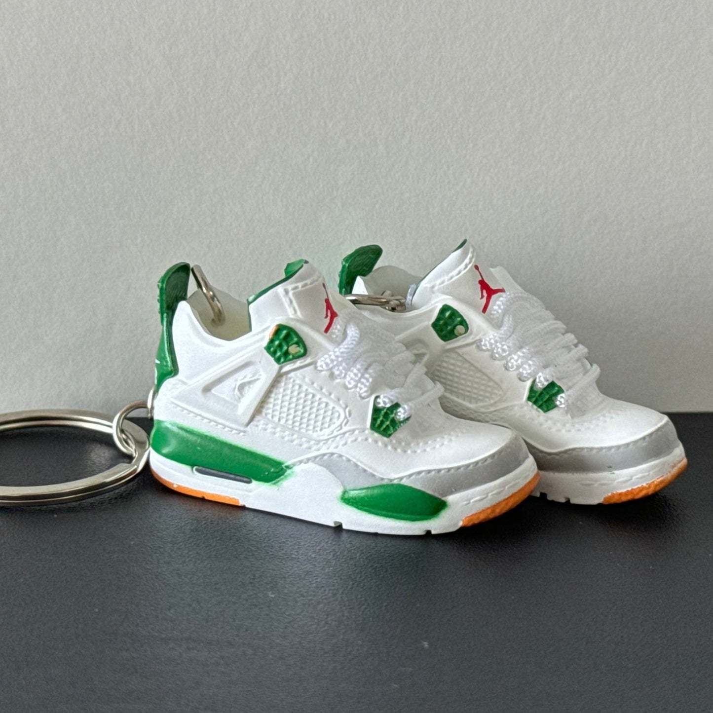 Mini 3D Sneaker Keyring - J4 SB "Pine Green"