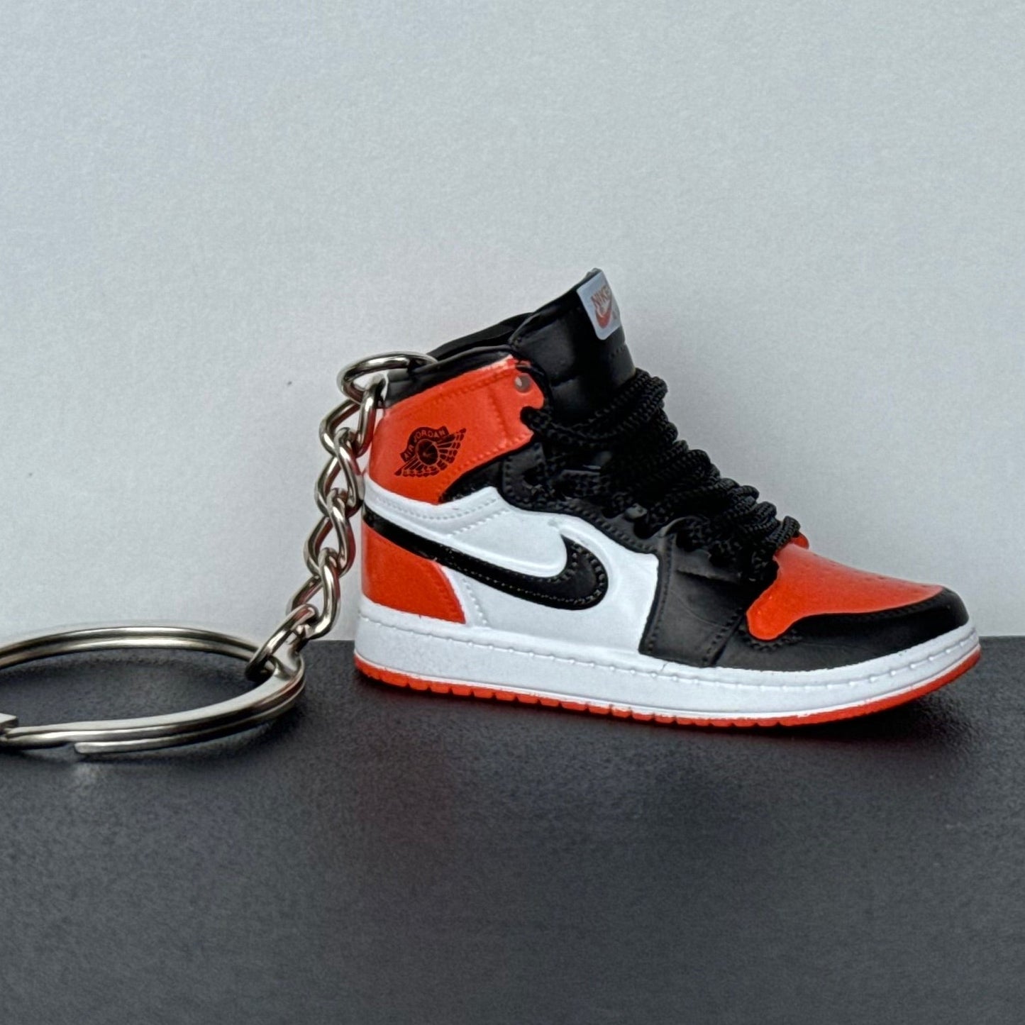Mini 3D Sneaker Keyring - J1 "Shattered Backboard"