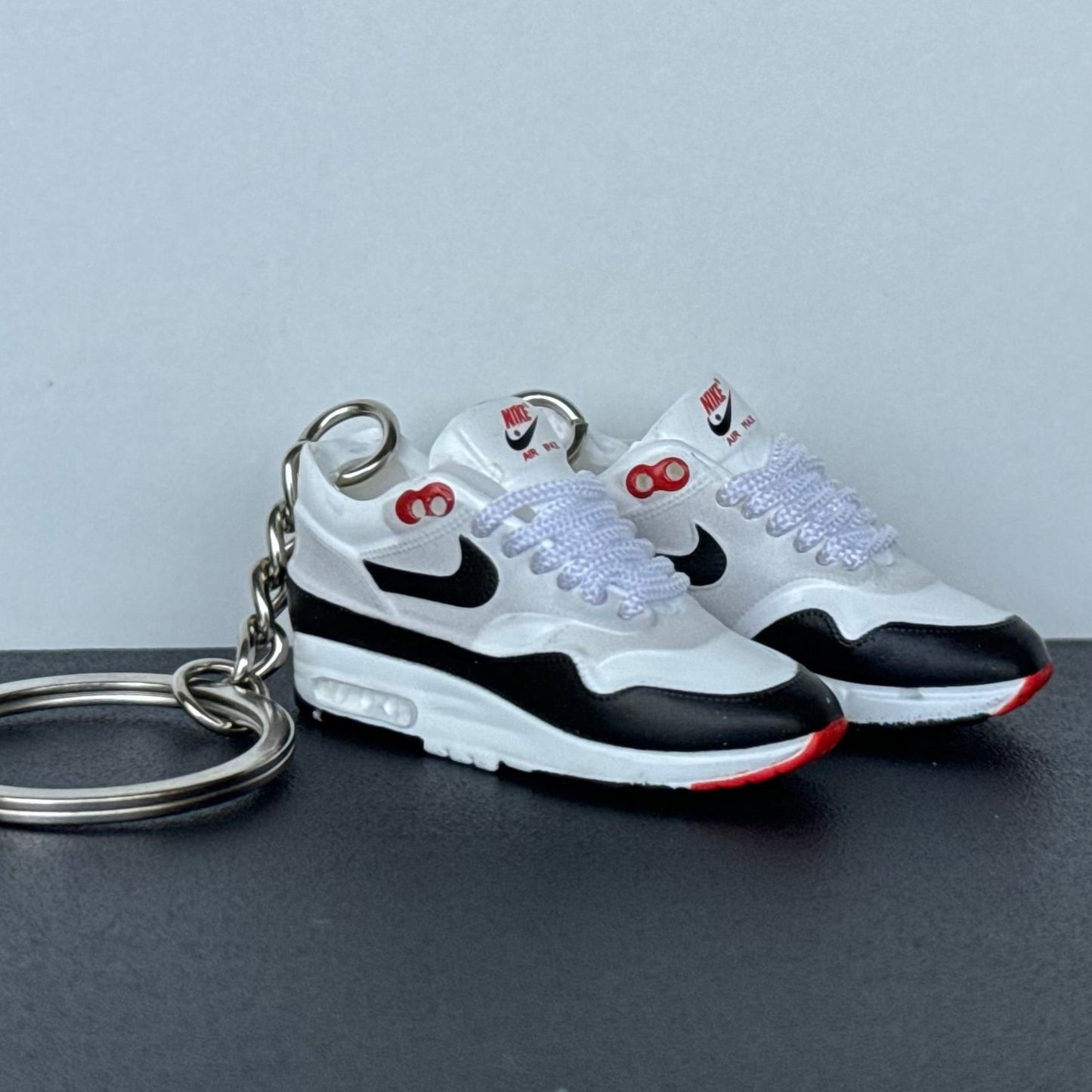 Mini 3D Sneaker Keyring - AirMax1 Black\White