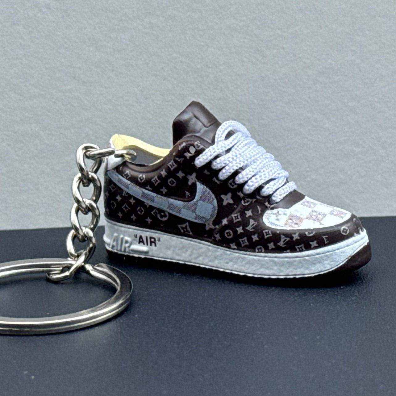 Mini 3D Sneaker Keyring - "AirForce 1 x LV - Brown"
