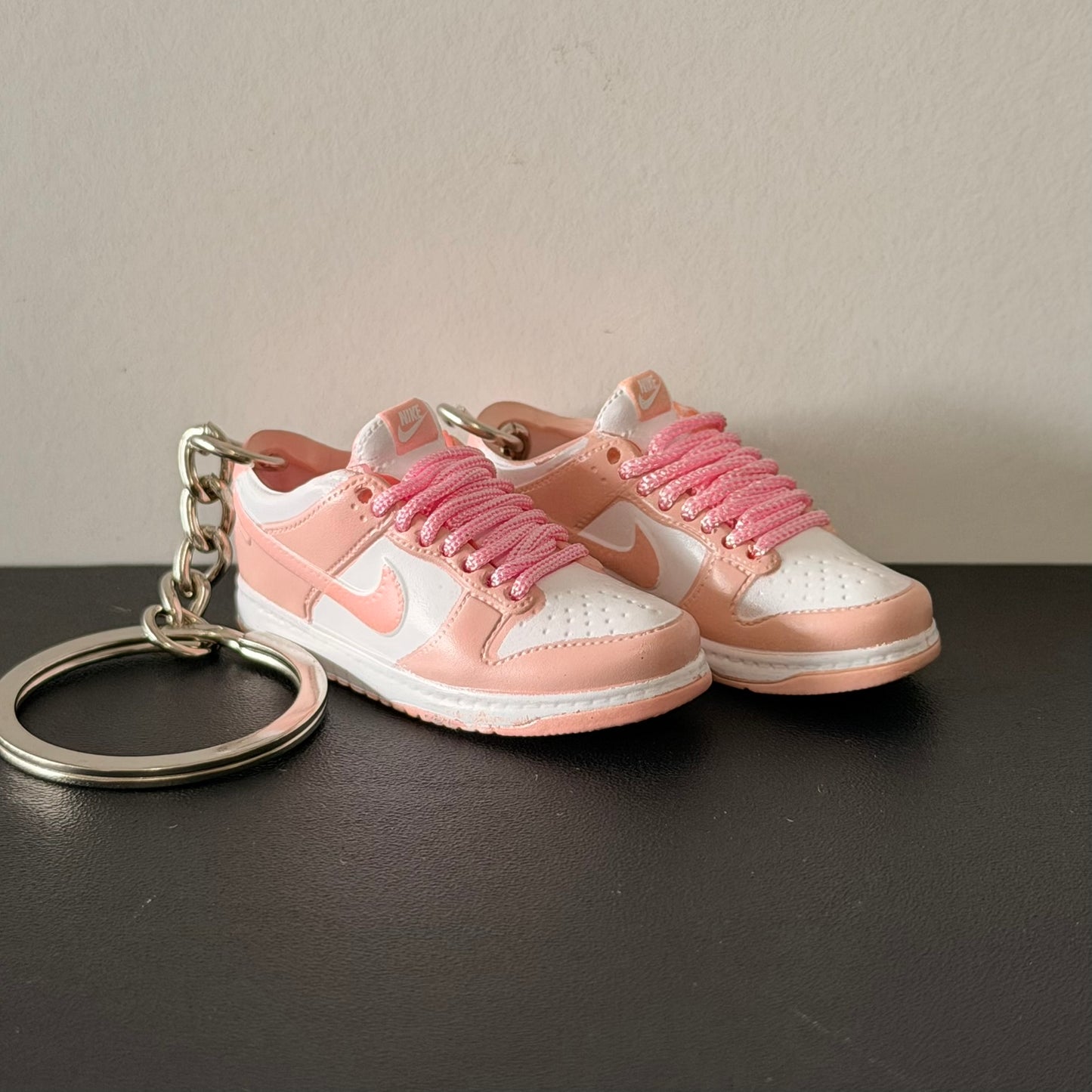Mini 3D Sneaker Keyring - Dunk "Triple Pink"