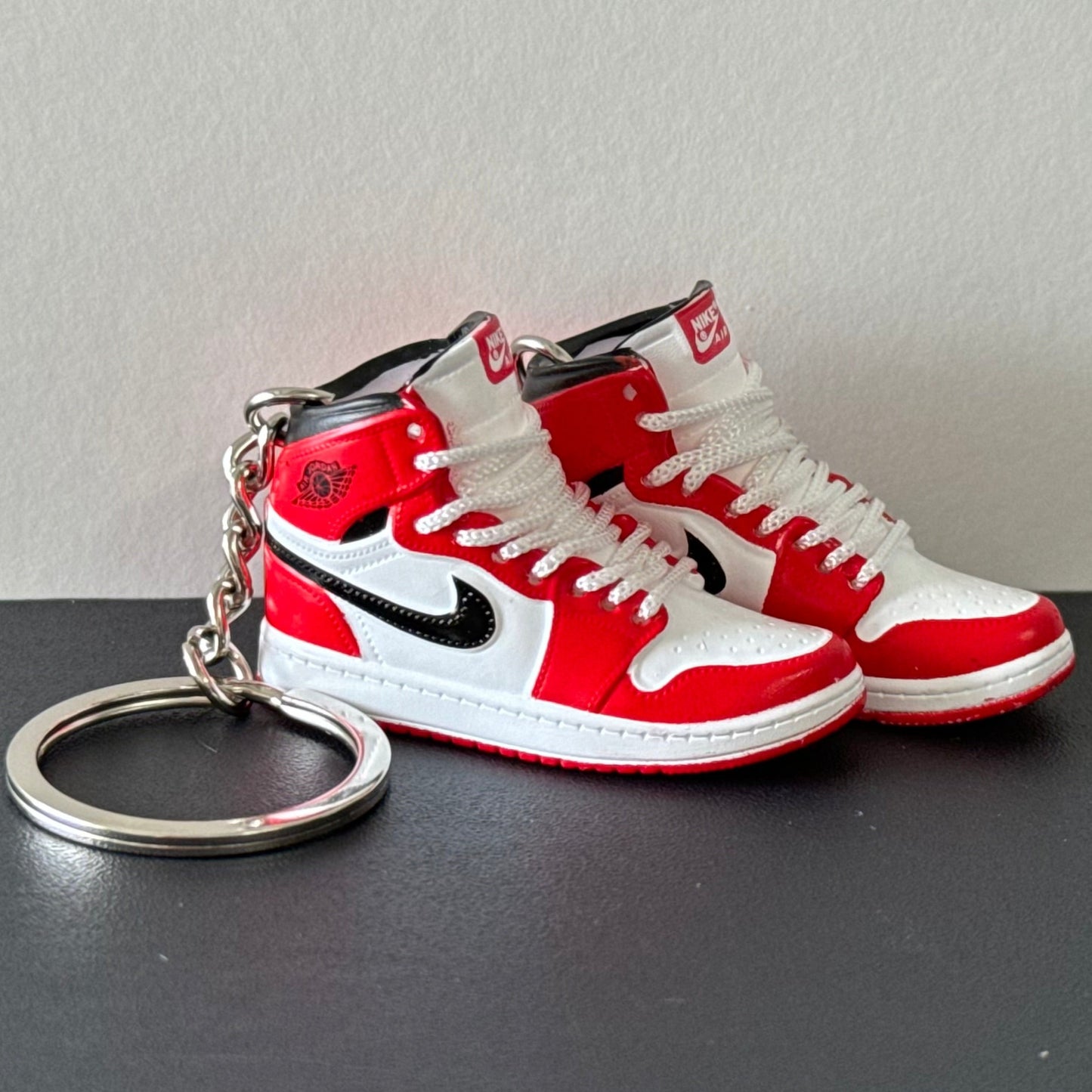 Mini 3D Sneaker Keyring - J1 "Chicago" (White Lace)